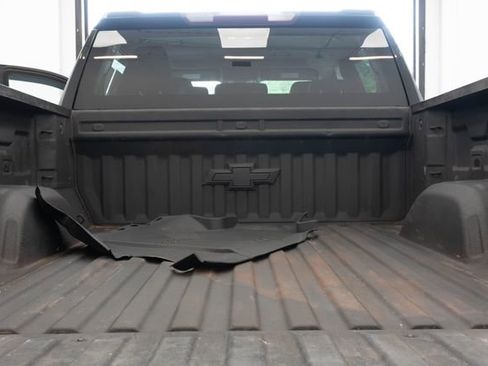 Used 2021 Chevrolet Silverado 1500 RST AWD/4WD image 15