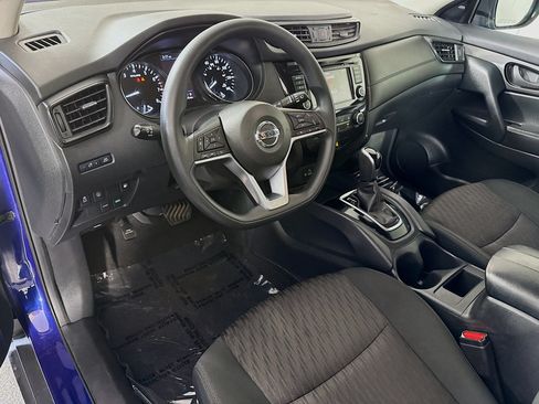 Used 2020 Nissan Rogue S FWD image 22