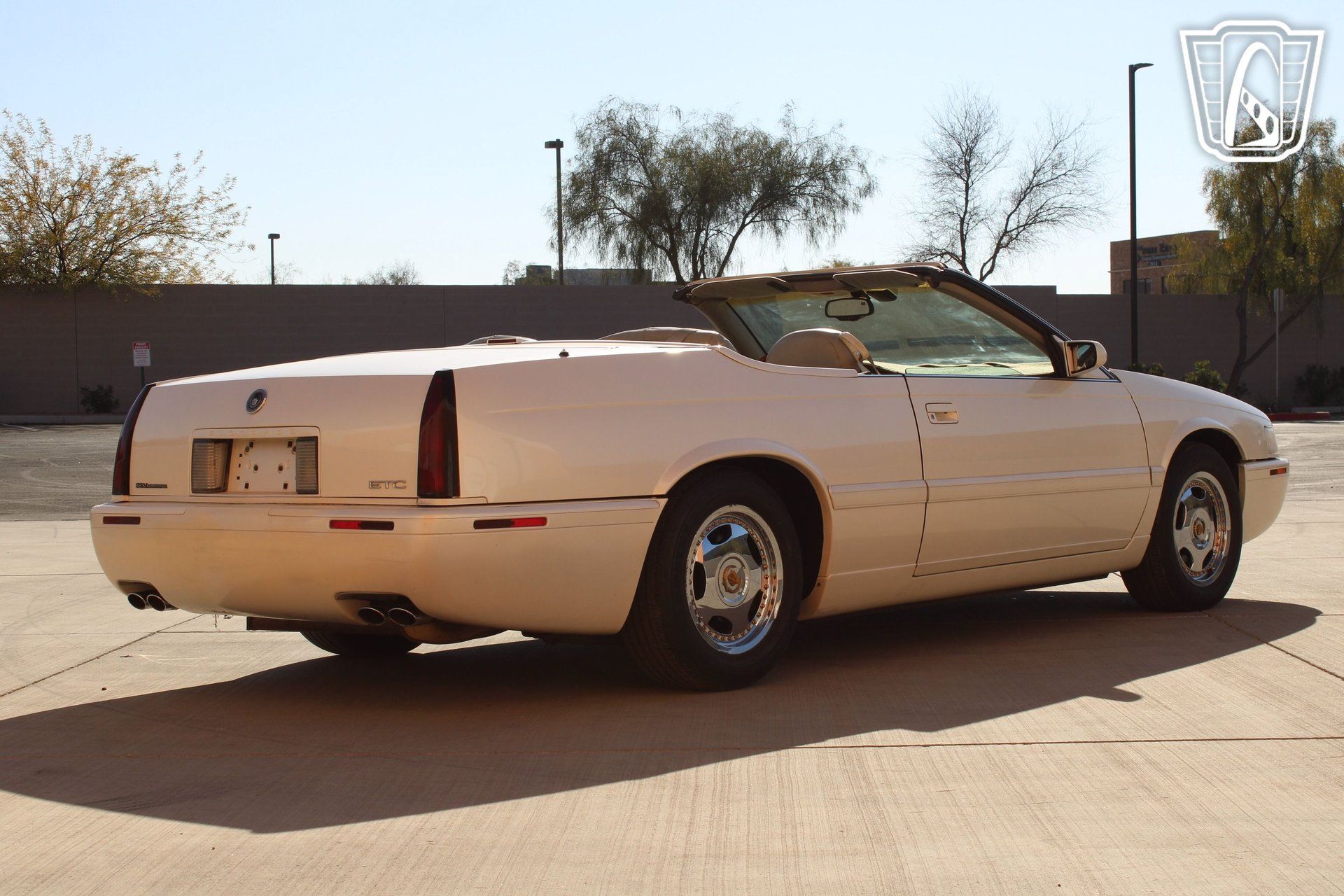 Used 2002 Cadillac Eldorado Touring w/ Preffered Equipment Group FWD image 27