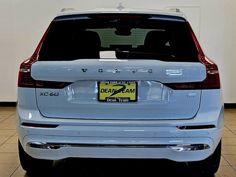 Used 2022 Volvo XC60 T8 Inscription Expression w/ Protection Package image 7