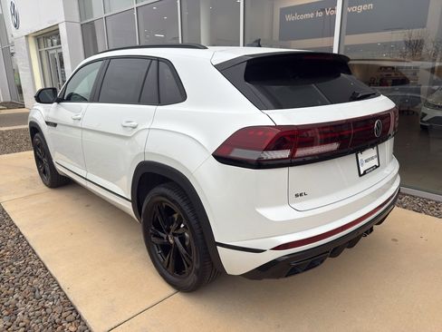 New 2026 Volkswagen Atlas Cross Sport SEL R-Line image 6