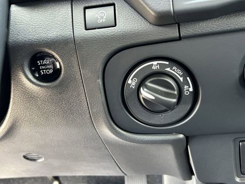 New 2026 Nissan Frontier SV w/ Tow Package image 17