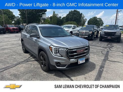 Used 2023 GMC Terrain AT4 AWD/4WD image 1