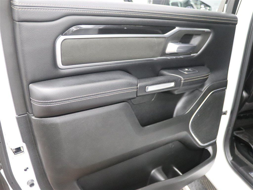 Used 2020 RAM 1500 Laramie w/ Sport Appearance Package AWD/4WD image 21