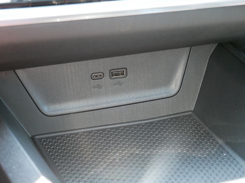 New 2027 Chevrolet Equinox RS w/ Safety and Technology Package AWD/4WD image 21