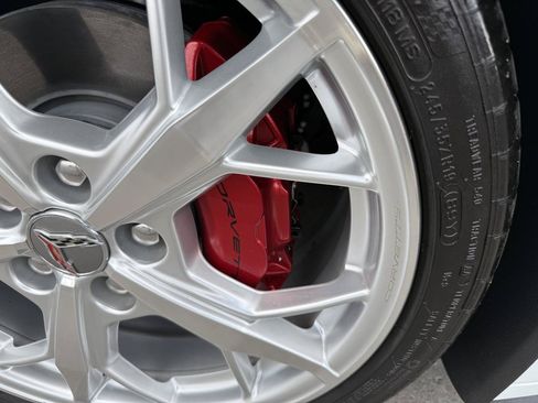 Used 2021 Chevrolet Corvette Stingray Preferred Cpe w/ Engine Appearance Package RWD image 54