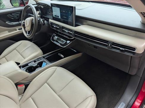 Certified 2023 Lincoln Corsair AWD w/ Equipment Group 101A image 16