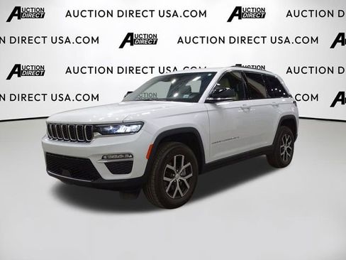 Used 2024 Jeep Grand Cherokee Limited image 1