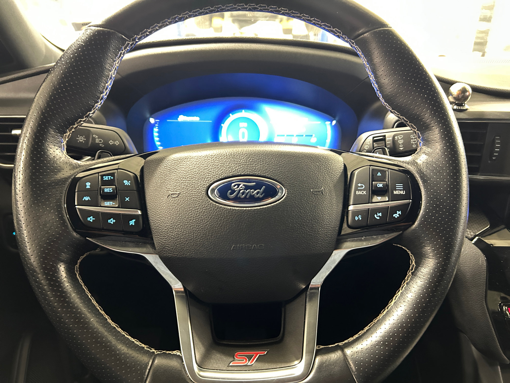 Used 2022 Ford Explorer ST w/ Equipment Group 401A AWD/4WD image 21