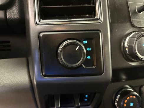 Used 2019 Ford F250 XLT AWD/4WD image 23