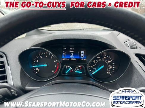 Used 2019 Ford Escape Titanium image 10