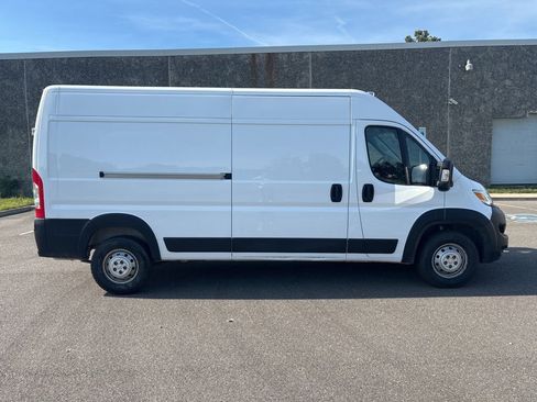 Used 2023 RAM ProMaster 2500 FWD image 8