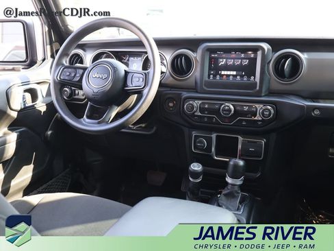 Used 2022 Jeep Wrangler Unlimited Sport AWD/4WD image 13