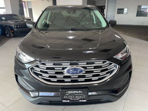 Used 2020 Ford Edge SE image 2