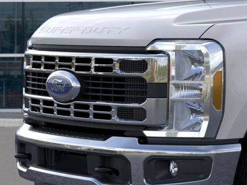New 2026 Ford F250 XLT image 19