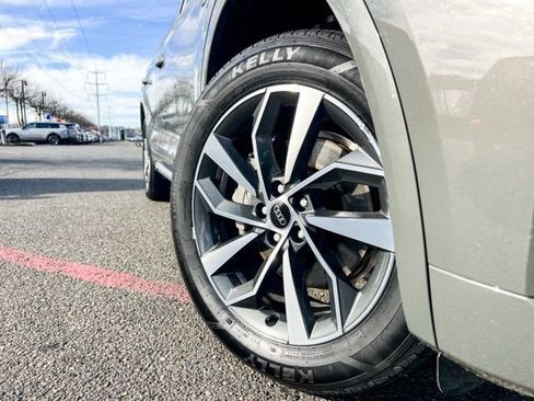 Used 2023 Audi Q5 2.0T Premium Plus image 2