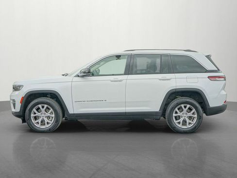 Used 2022 Jeep Grand Cherokee Limited AWD/4WD image 4