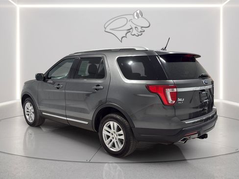 Certified 2018 Ford Explorer XLT w/ Equipment Group 201A AWD/4WD image 3