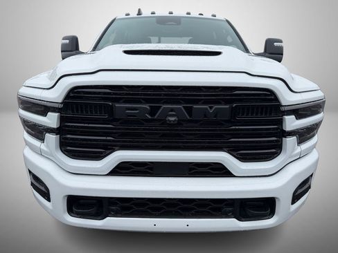 New 2026 RAM 3500 Laramie AWD/4WD image 9