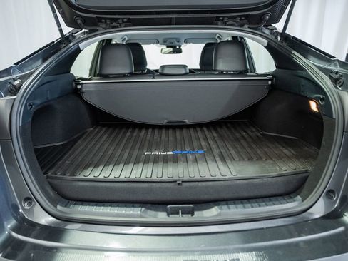 Used 2022 Toyota Prius Prime Limited image 11