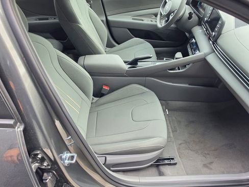 New 2026 Hyundai Elantra Sport FWD image 21