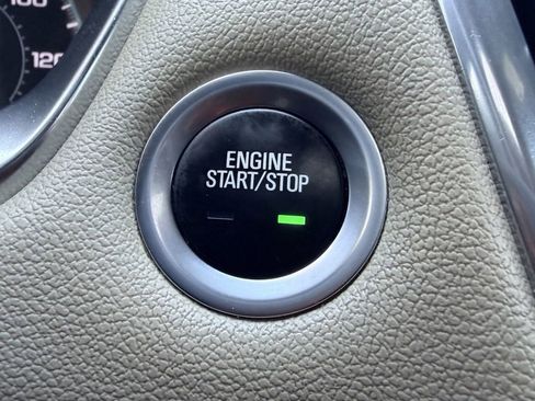 Certified 2022 Chevrolet Traverse LS image 28