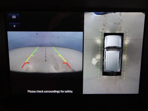 Used 2023 Ford Bronco Badlands image 13