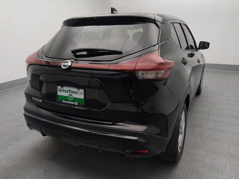 Used 2021 Nissan Kicks S FWD image 7