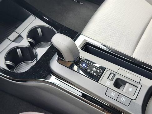 New 2026 Toyota Prius LE image 15