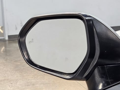 Used 2025 Toyota Camry LE FWD image 22