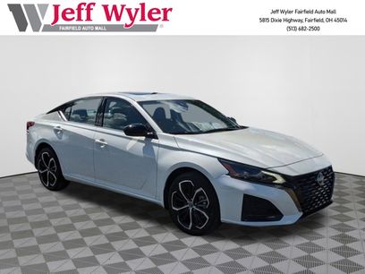 New 2025 Nissan Altima 2.5 SR