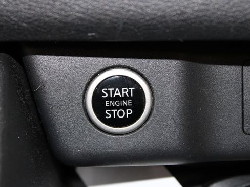 Used 2023 Nissan Rogue SV FWD image 24