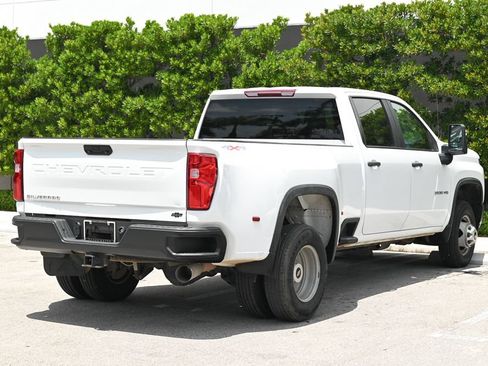 Used 2023 Chevrolet Silverado 3500 W/T w/ Gooseneck/5TH Wheel Package AWD/4WD image 4