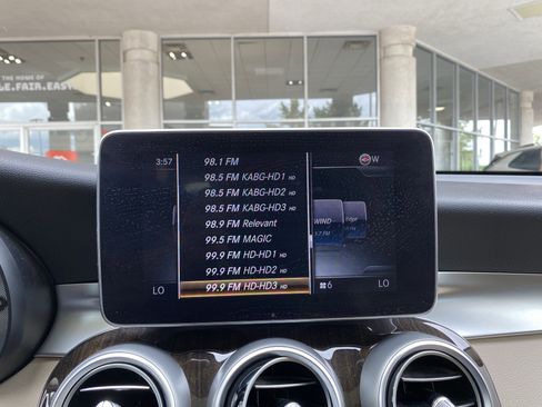 Used 2016 Mercedes-Benz GLC 300 image 26