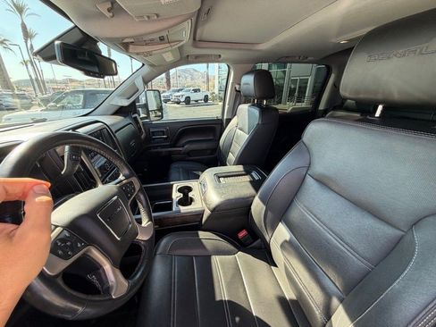 Used 2016 GMC Sierra 2500 Denali w/ Duramax Plus Package AWD/4WD image 6