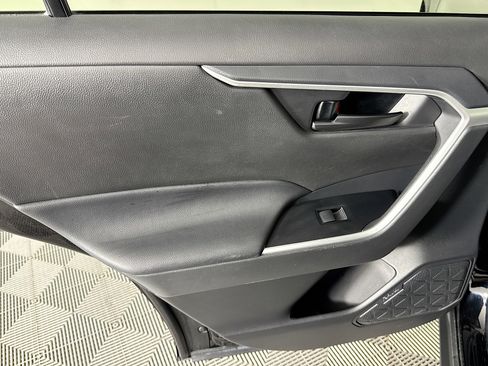 Used 2023 Toyota RAV4 LE AWD/4WD image 41