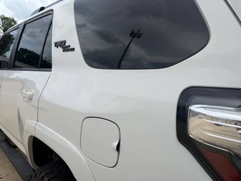 Used 2019 Toyota 4Runner TRD Off-Road Premium AWD/4WD image 6