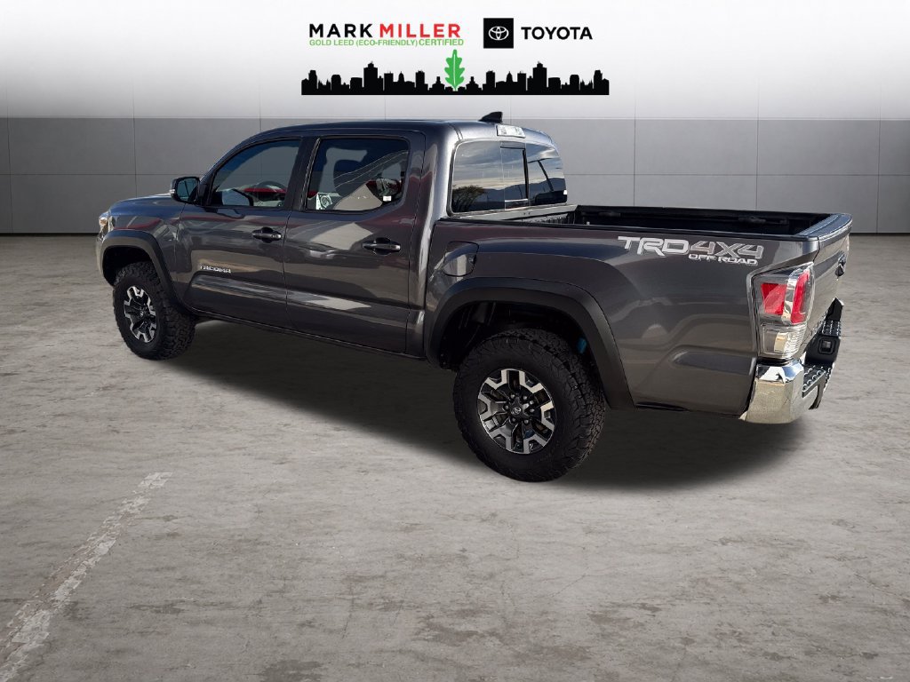 Certified 2022 Toyota Tacoma TRD Off-Road AWD/4WD image 3