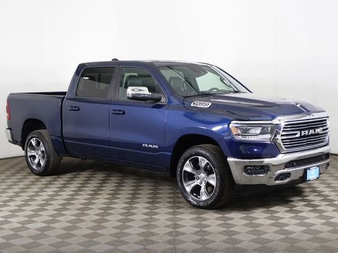Used 2023 RAM 1500 Laramie AWD/4WD image 2