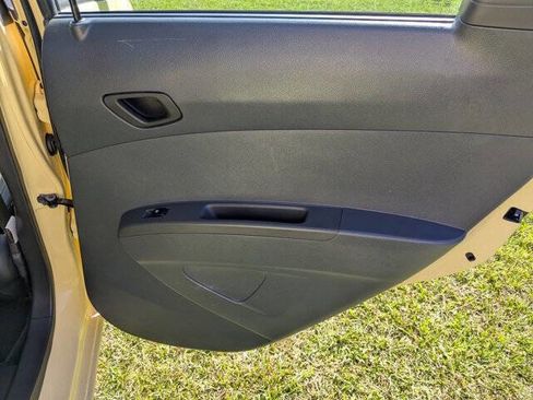 Used 2014 Chevrolet Spark LS image 28