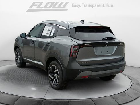 New 2026 Nissan Kicks SV w/ SV Premium Package FWD image 5