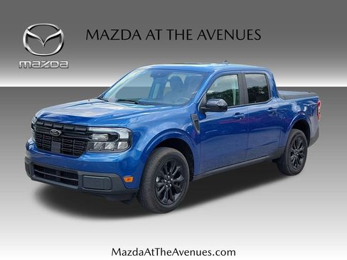 Used 2024 Ford Maverick Lariat w/ Black Appearance Package FWD image 1