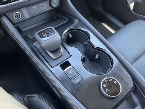 Used 2022 Nissan Rogue SL w/ SL Premium Package image 24