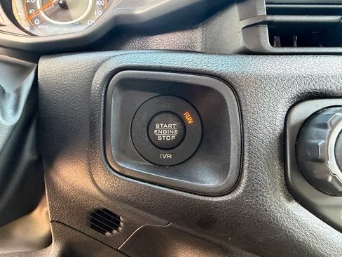 Used 2024 Jeep Wrangler Sport AWD/4WD image 27