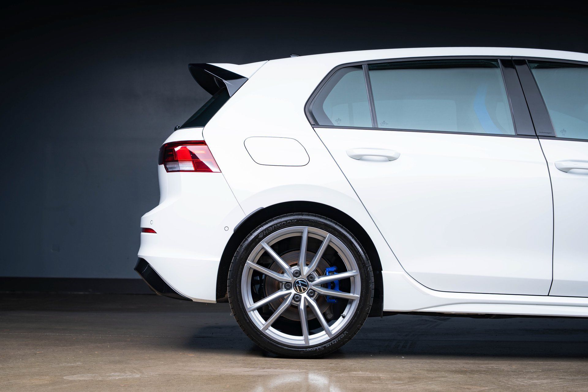 Used 2024 Volkswagen Golf R 4-Door AWD/4WD image 23