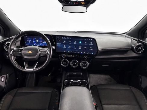 Used 2024 Chevrolet Blazer EV LT AWD/4WD image 25