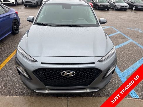 Used 2021 Hyundai Kona SEL Plus w/ Cargo Package image 2