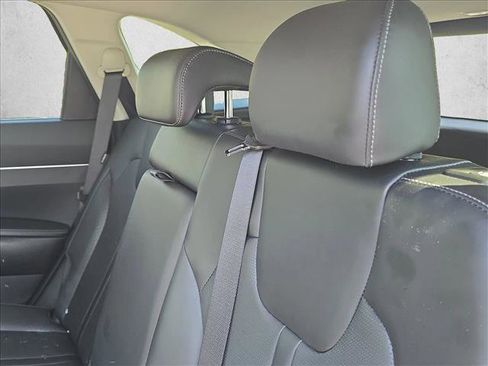Used 2025 Kia Sorento S image 20