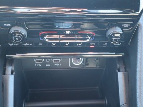 New 2025 Jeep Grand Cherokee Laredo image 13