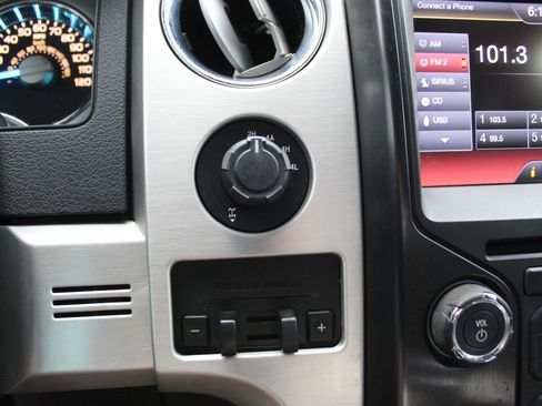 Used 2013 Ford F150 Platinum AWD/4WD image 19